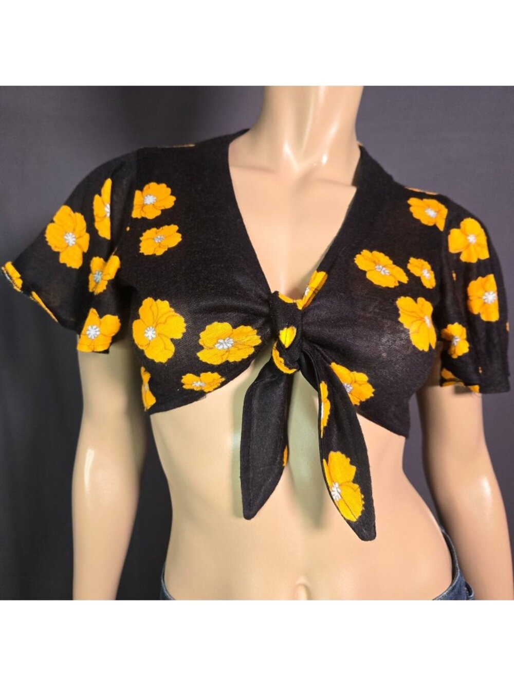 Vintage 70s Groovy Flower Power Tie Front Cropped Bolero Top S Flutter Sleeves